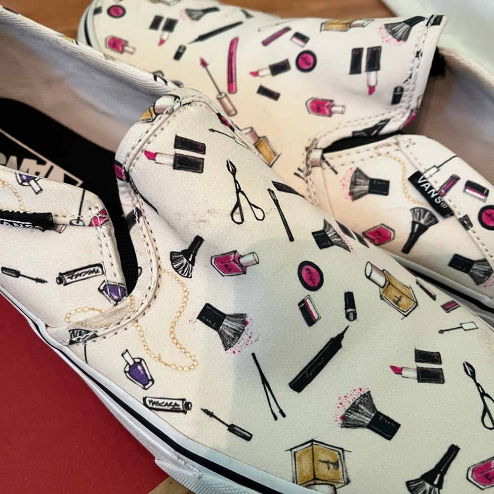 Vans Women's Cream and Pink Makeup Print Flats - Picture 3 of 6